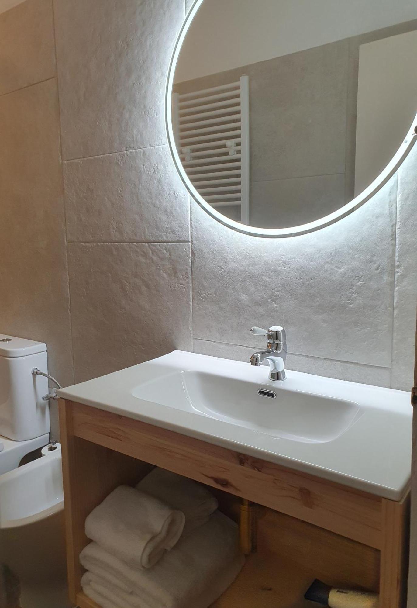 Casa Clotilde - Apartamento Elegante Y Comodo En Sant Joan De Les Abadesses Kültér fotó